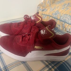Puma mens size 8 sneakers
